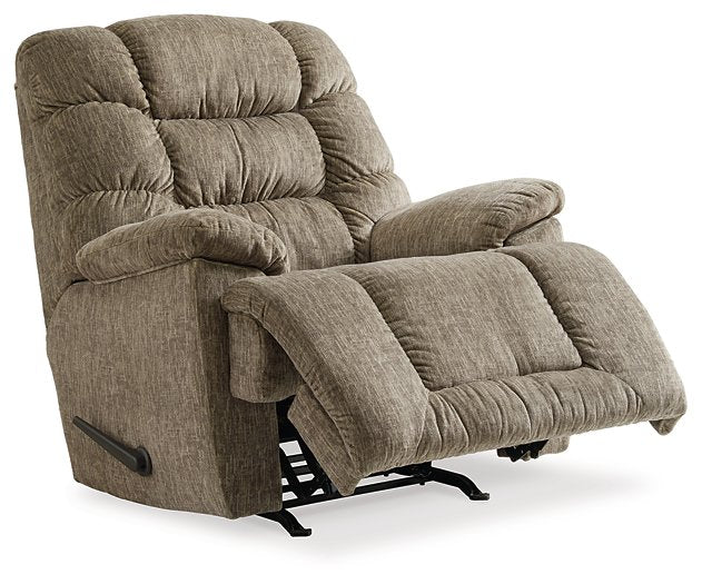 Bridgtrail Recliner - Yulissa Home Furnishings (NJ)