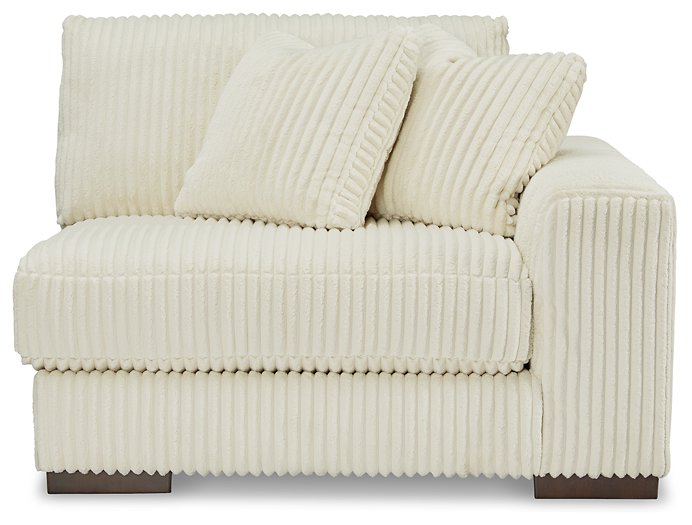 Lindyn 2-Piece Sectional Sofa - Yulissa Home Furnishings (NJ)