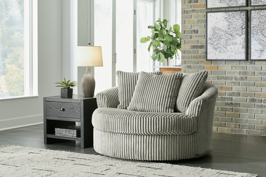 Lindyn Oversized Swivel Accent Chair - Yulissa Home Furnishings (NJ)