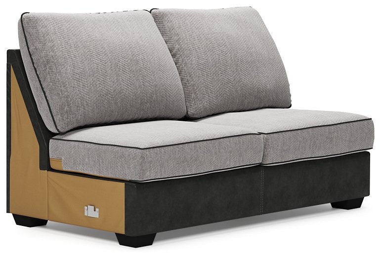 Bilgray 3-Piece Sectional - Yulissa Home Furnishings (NJ)