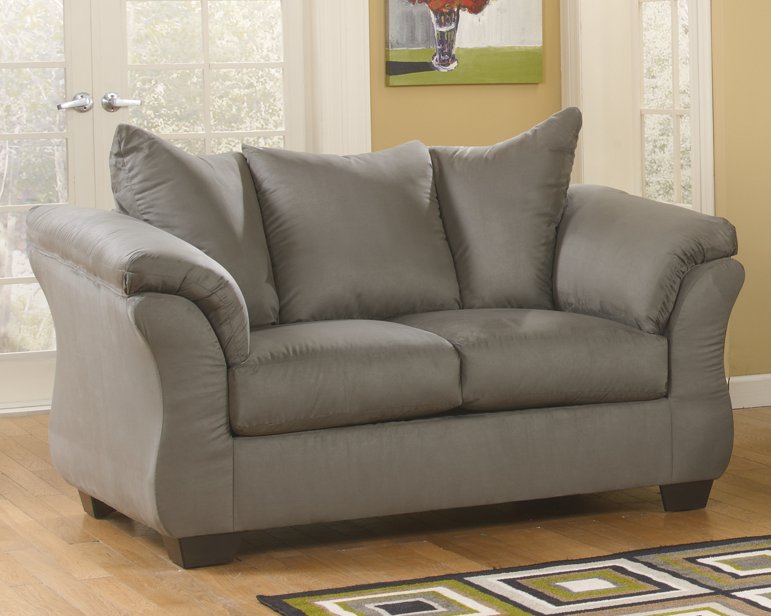 Darcy Loveseat - Yulissa Home Furnishings (NJ)