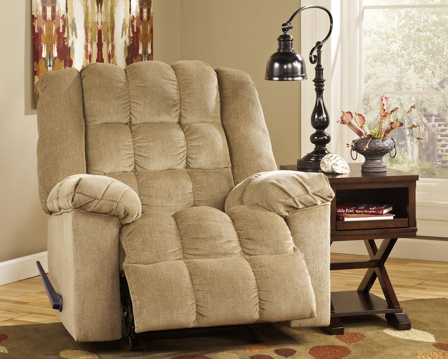 Ludden Recliner - Yulissa Home Furnishings (NJ)