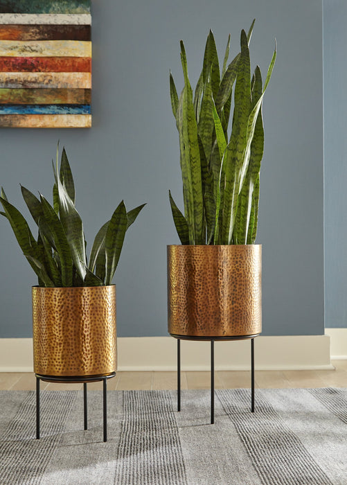 Donisha Planter (Set of 2) - Yulissa Home Furnishings (NJ)