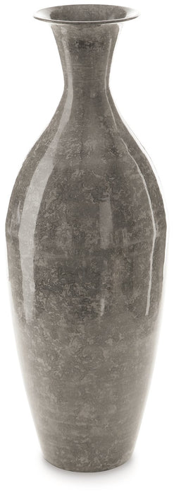 Brockwich Vase - Yulissa Home Furnishings (NJ)