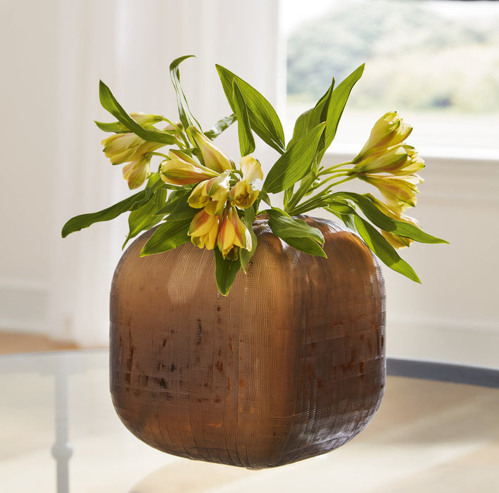 Capard Vase - Yulissa Home Furnishings (NJ)