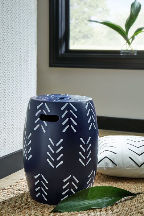 Genemore Stool - Yulissa Home Furnishings (NJ)