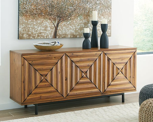 Fair Ridge Accent Cabinet - Yulissa Home Furnishings (NJ)