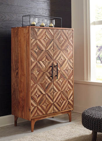 Gabinwell Accent Cabinet - Yulissa Home Furnishings (NJ)