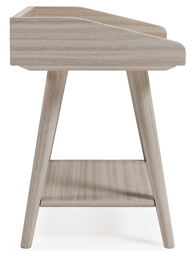 Blariden Accent Table - Yulissa Home Furnishings (NJ)