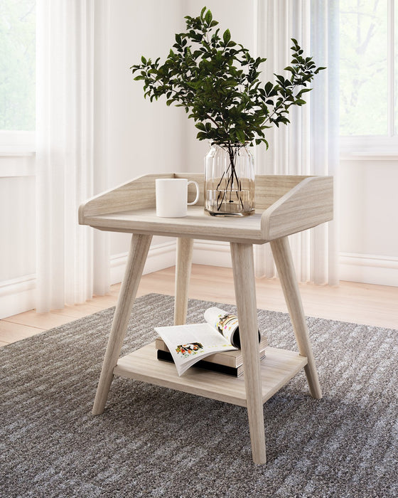 Blariden Accent Table - Yulissa Home Furnishings (NJ)