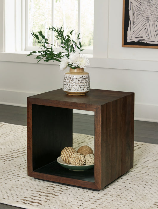 Hensington End Table - Yulissa Home Furnishings (NJ)