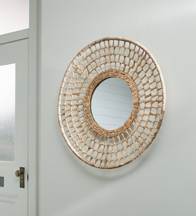 Deltlea Accent Mirror - Yulissa Home Furnishings (NJ)