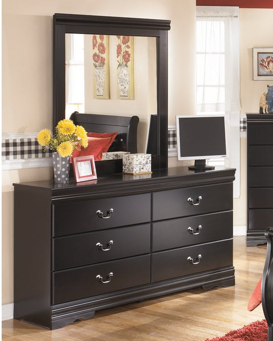 Huey Vineyard Dresser and Mirror - Yulissa Home Furnishings (NJ)