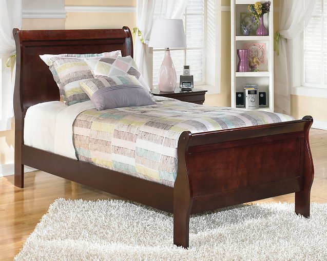 Alisdair Bedroom Set - Yulissa Home Furnishings (NJ)