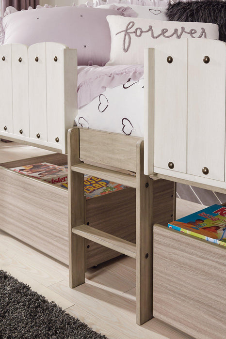 Wrenalyn Twin Loft Bed