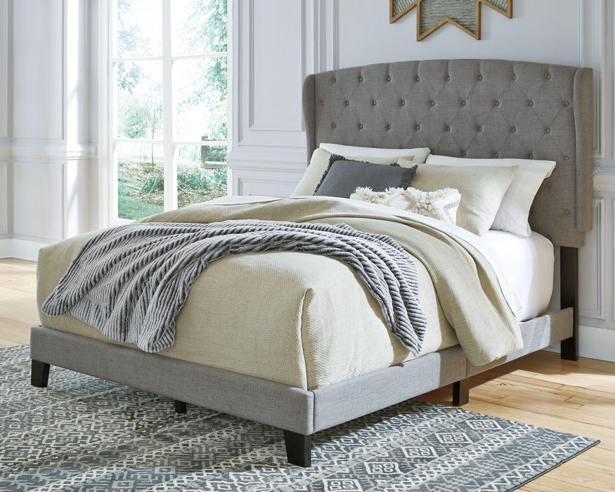 Vintasso - Upholstered Bed