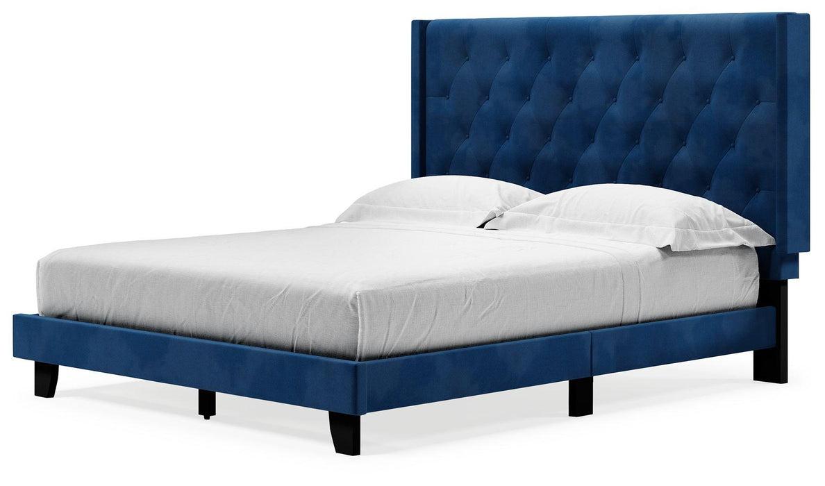 Vintasso - Upholstered Bed