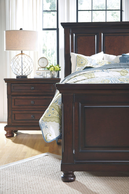 Porter - Bed image