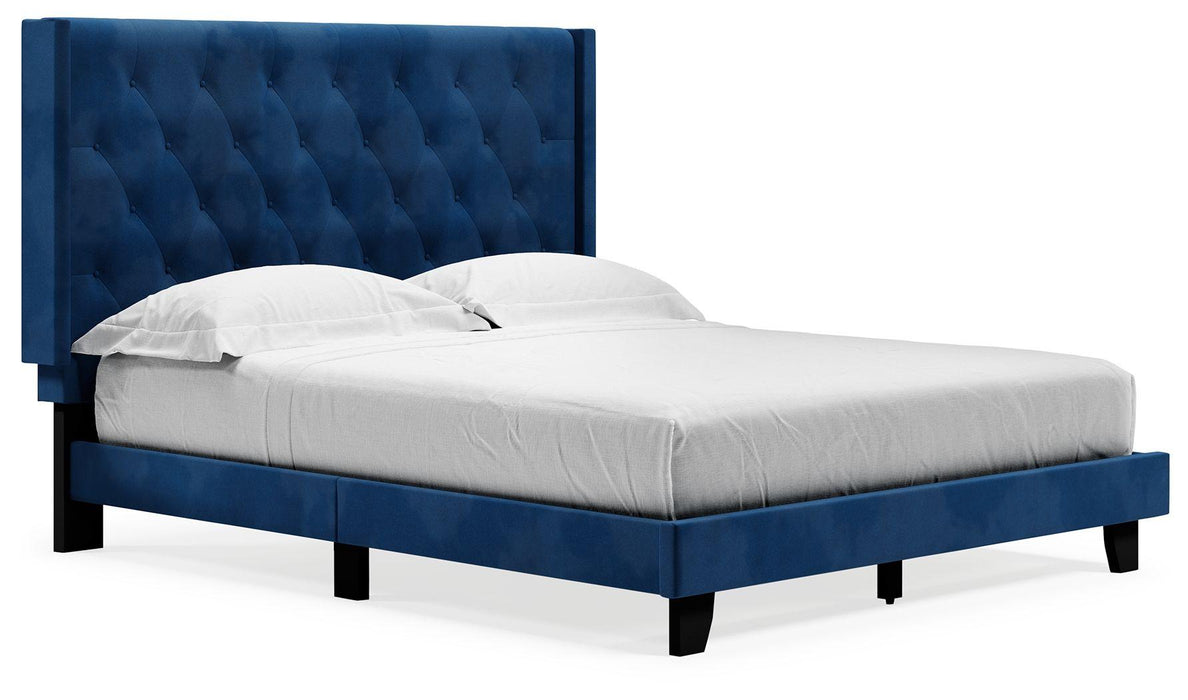 Vintasso - Upholstered Bed