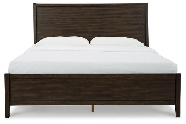 Wittland Panel Bed