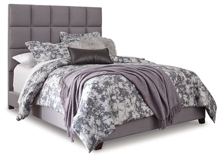 Dolante Upholstered Bed - Yulissa Home Furnishings (NJ)