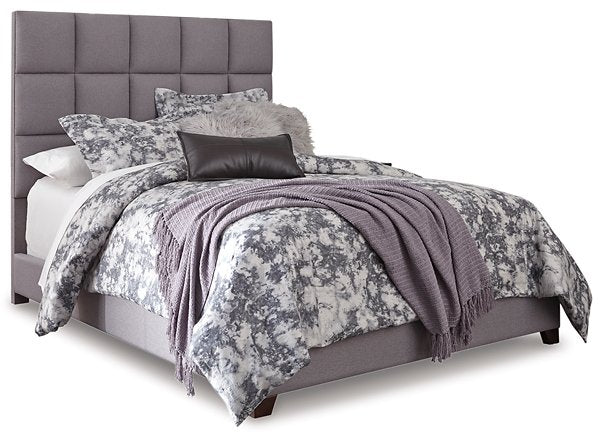 Dolante Upholstered Bed - Yulissa Home Furnishings (NJ)