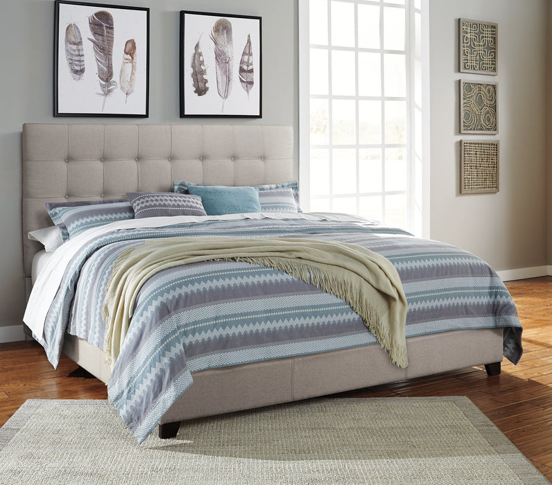 Dolante Upholstered Bed - Yulissa Home Furnishings (NJ)