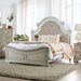 Pembroke Antique Whitewash Cal.King Bed image