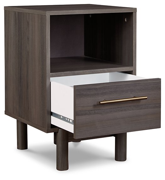 Brymont Nightstand - Yulissa Home Furnishings (NJ)