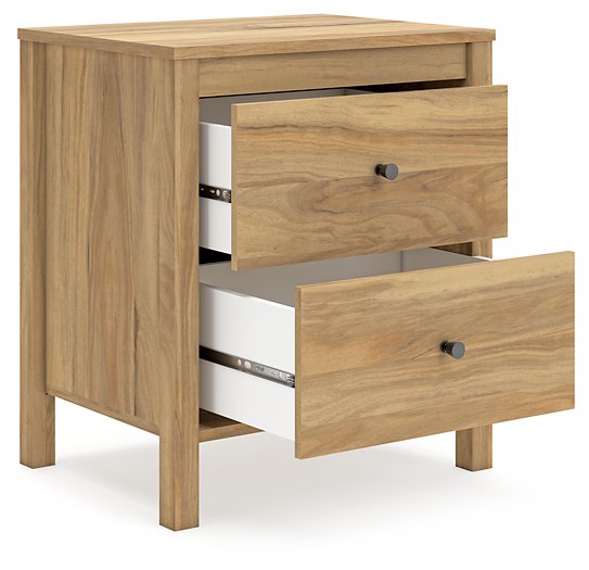 Bermacy Nightstand - Yulissa Home Furnishings (NJ)