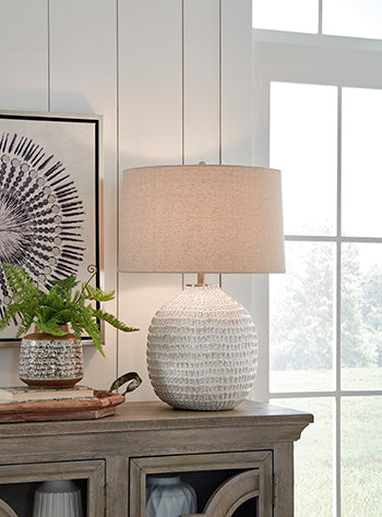 Jamon Table Lamp - Yulissa Home Furnishings (NJ)