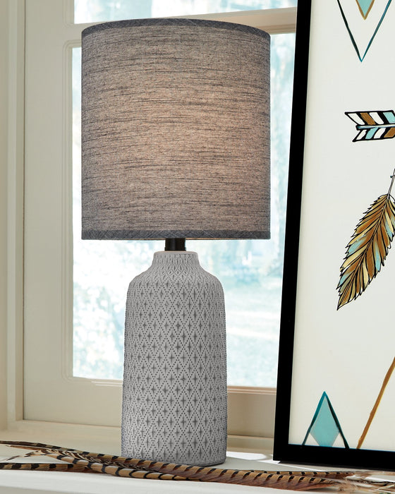 Donnford Table Lamp - Yulissa Home Furnishings (NJ)