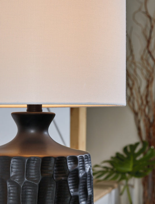 Ellisley Table Lamp - Yulissa Home Furnishings (NJ)