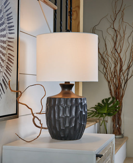 Ellisley Lamp Set - Yulissa Home Furnishings (NJ)