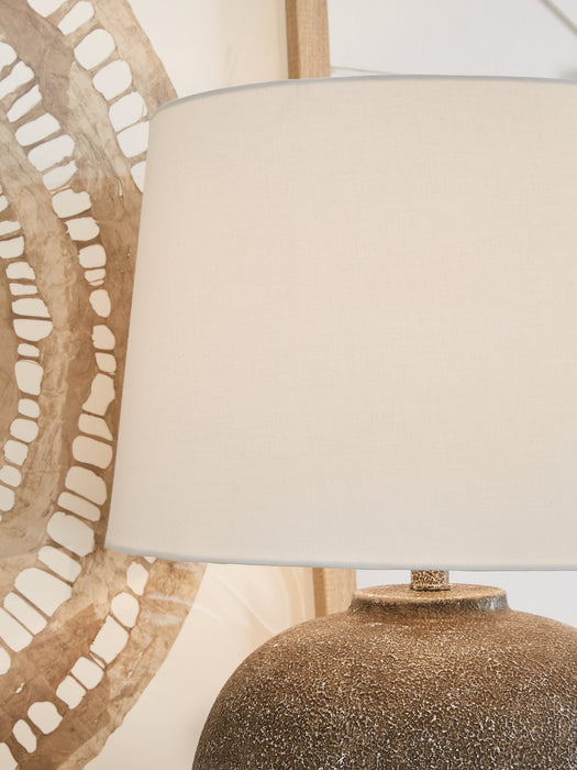 Neavesboro Table Lamp - Yulissa Home Furnishings (NJ)