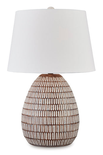 Darrich Lamp Set - Yulissa Home Furnishings (NJ)