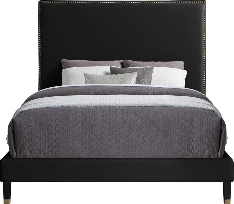 Harlie Black Velvet Full Bed