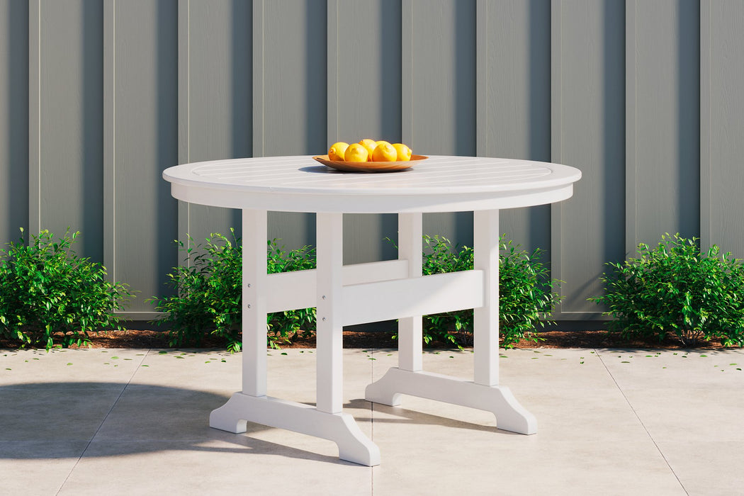 Crescent Luxe Outdoor Dining Table - Yulissa Home Furnishings (NJ)