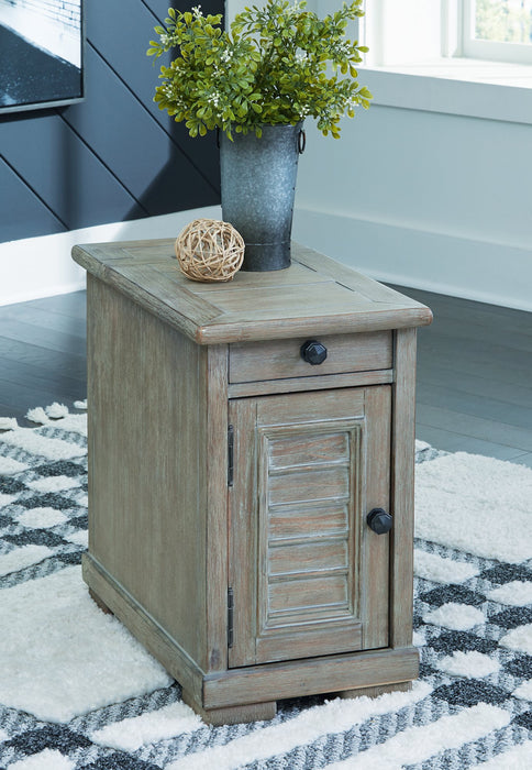 Moreshire Chairside End Table - Yulissa Home Furnishings (NJ)