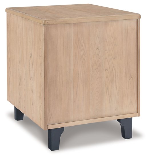 Freslowe End Table - Yulissa Home Furnishings (NJ)