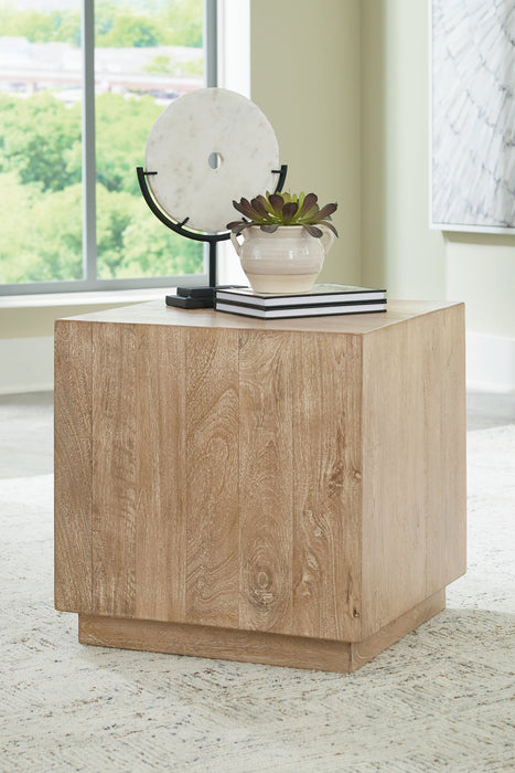 Belenburg Accent Table - Yulissa Home Furnishings (NJ)